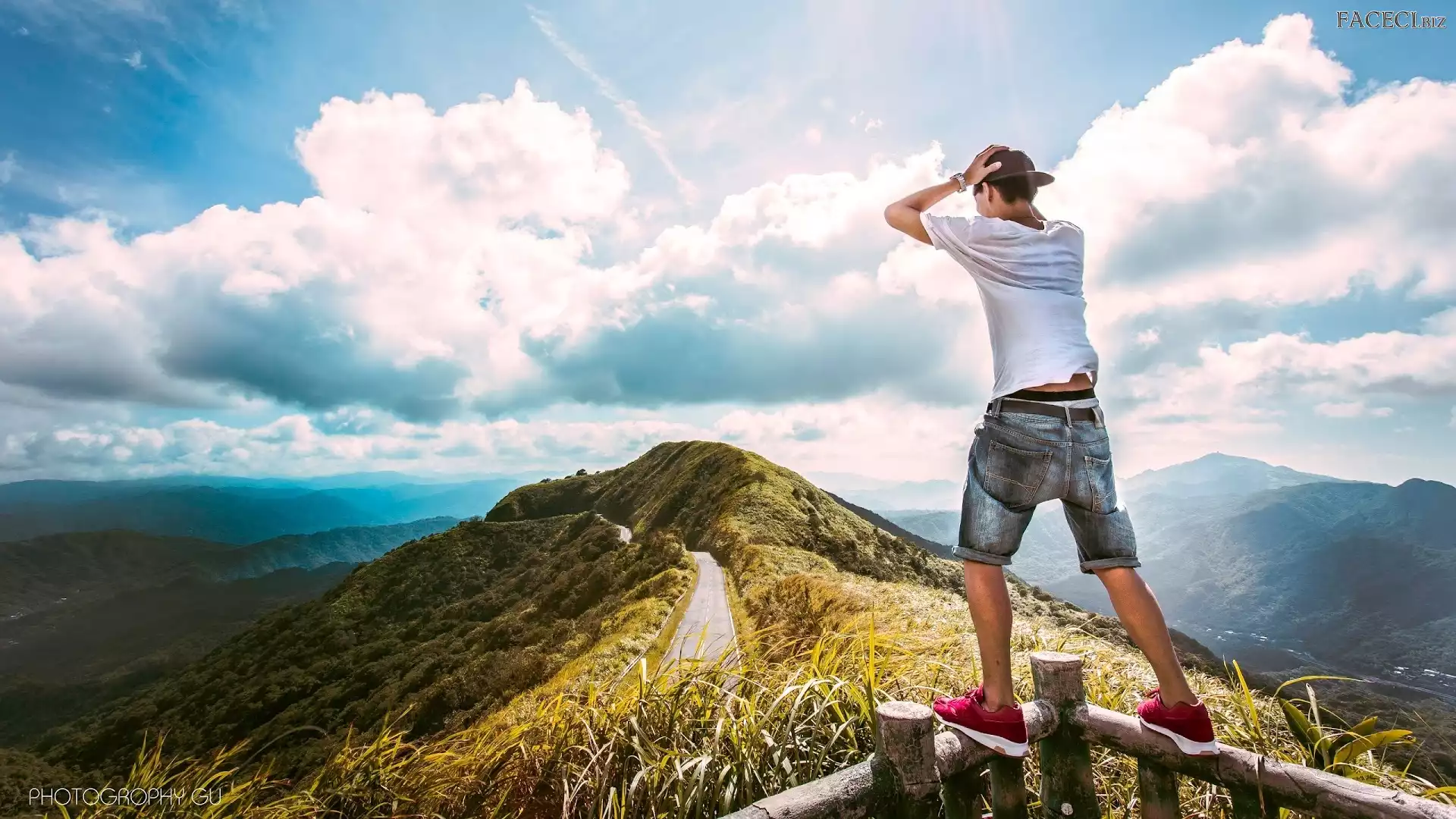 Turysta, Mgła, Góry, Panorama, Balustrada, Chmury, Droga